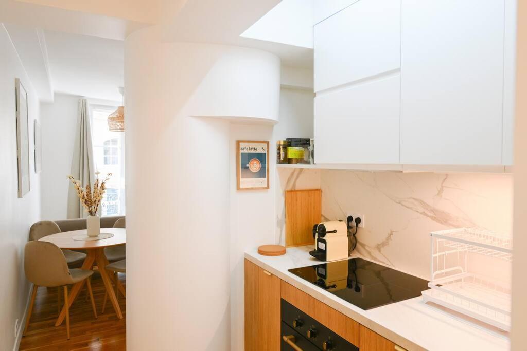 We Parisian The Marais Cozy Appartement