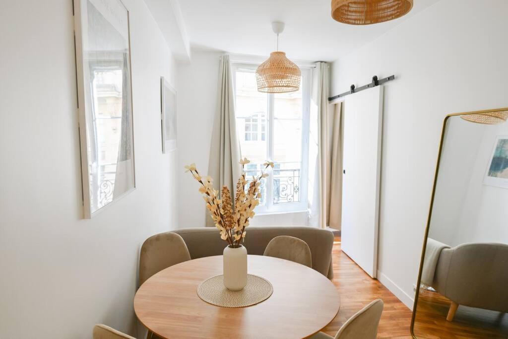 We Parisian The Marais Cozy Appartement Parijs